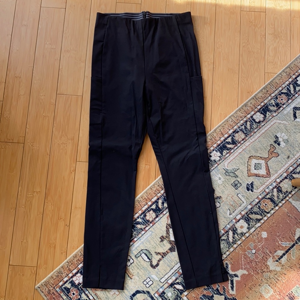 Athleta wander utility pant